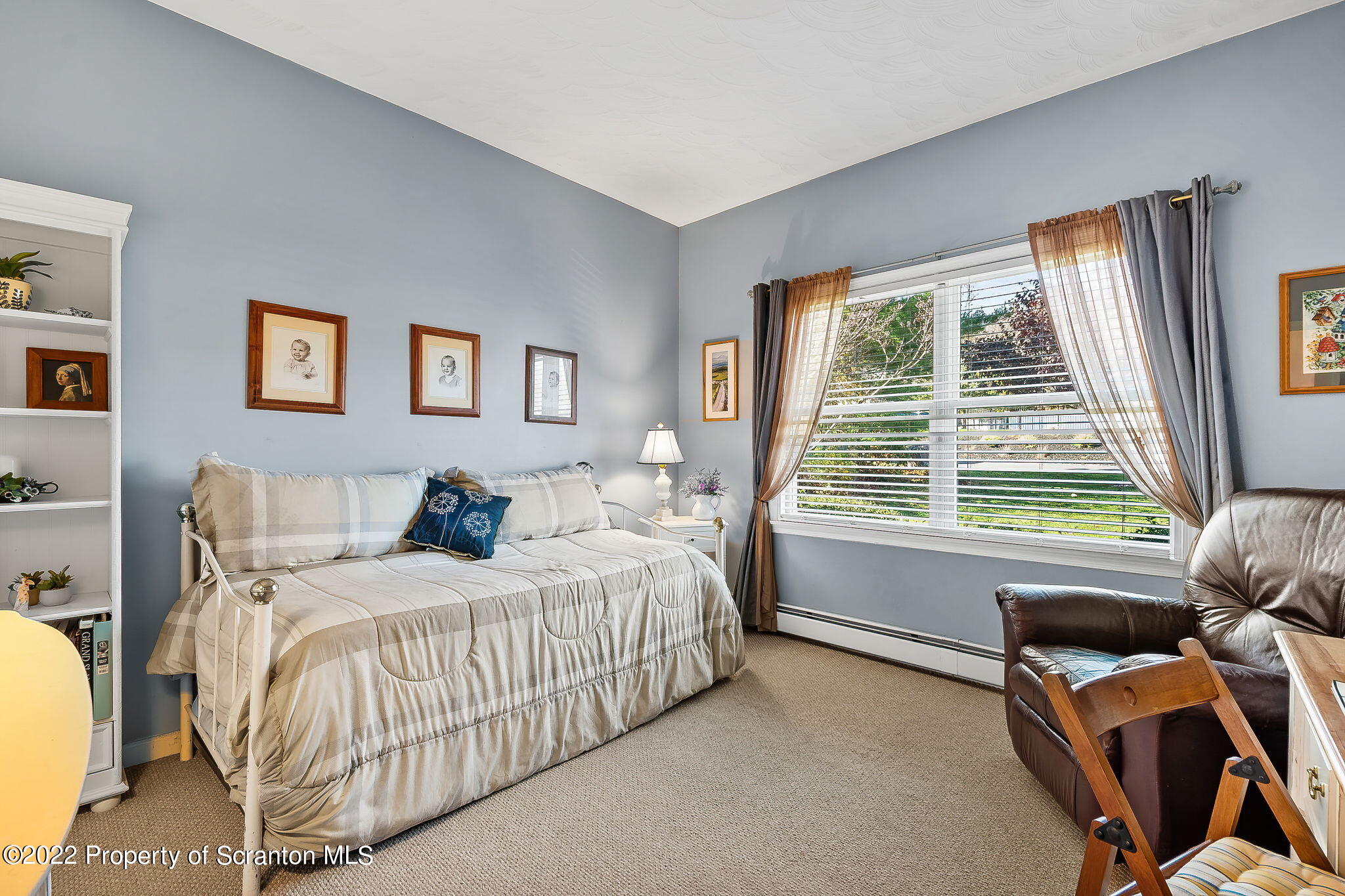131 Ridgeview Drive Scranton, PA 18504 - Photo 28 of 32 a bedroom with a bed and a couch