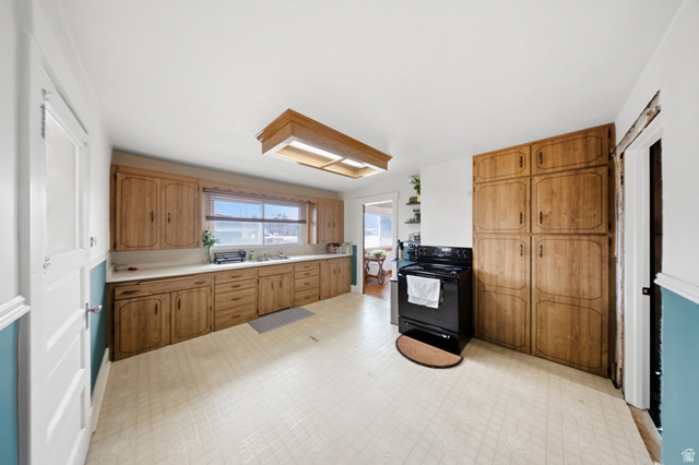 12341 South Redwood Road Riverton, UT 84065 - Photo 14 of 19