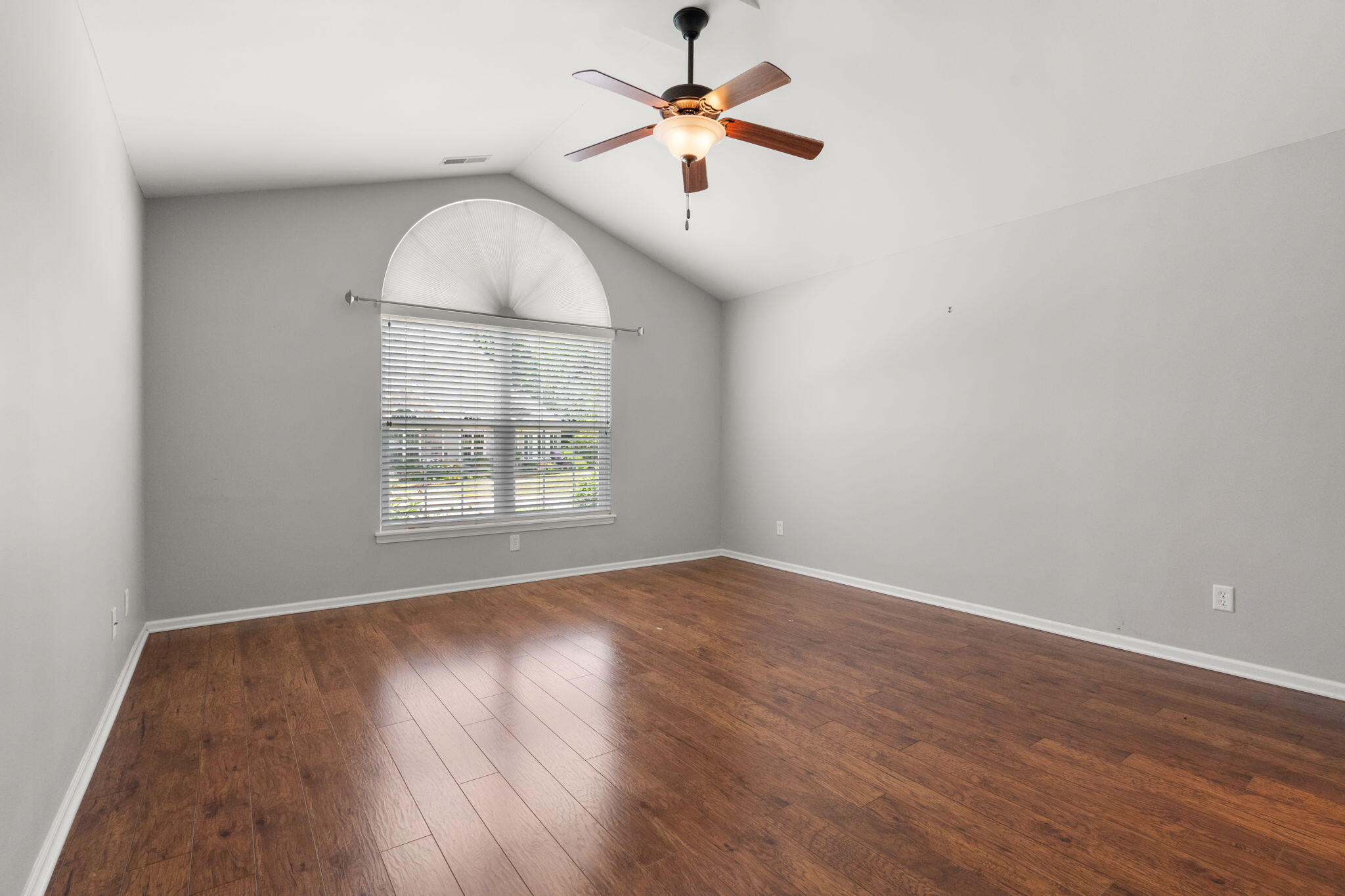 5260 East 109th Place Crown Point, IN 46307 - Photo 16 of 26 2048x1365