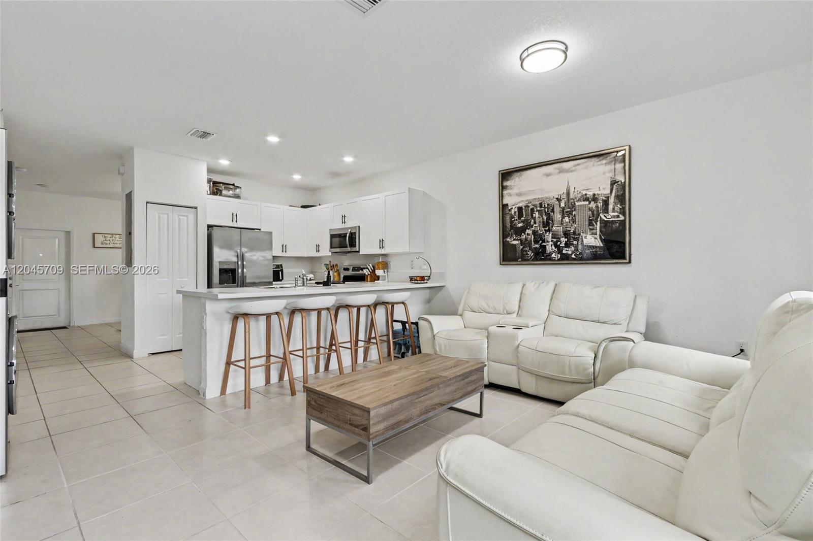 18102 Southwest 148th Road Miami, FL 33187 - Photo 6 of 29