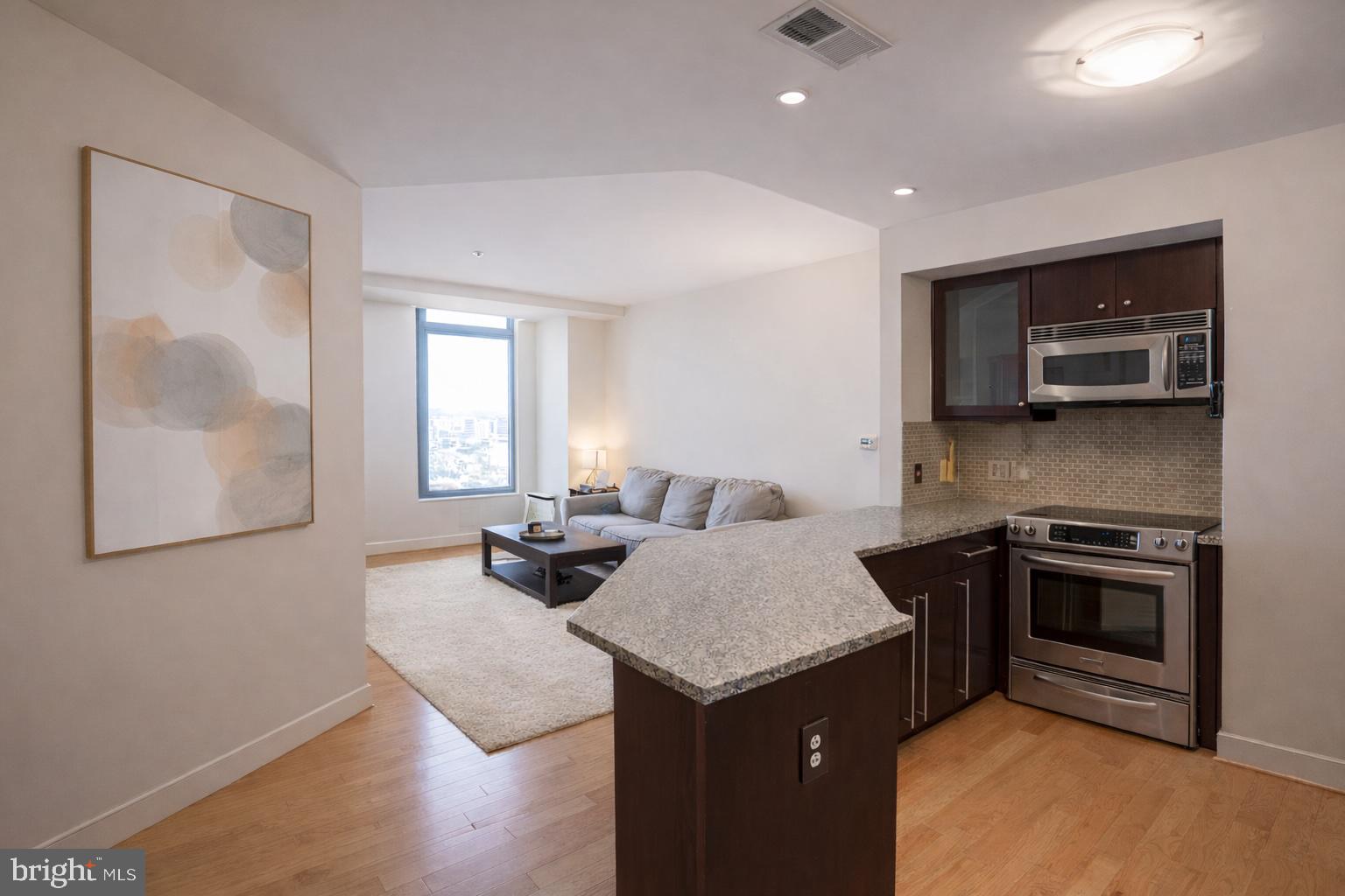 675 President Street, Unit 2607 Baltimore, MD 21202 - Photo 1 of 42