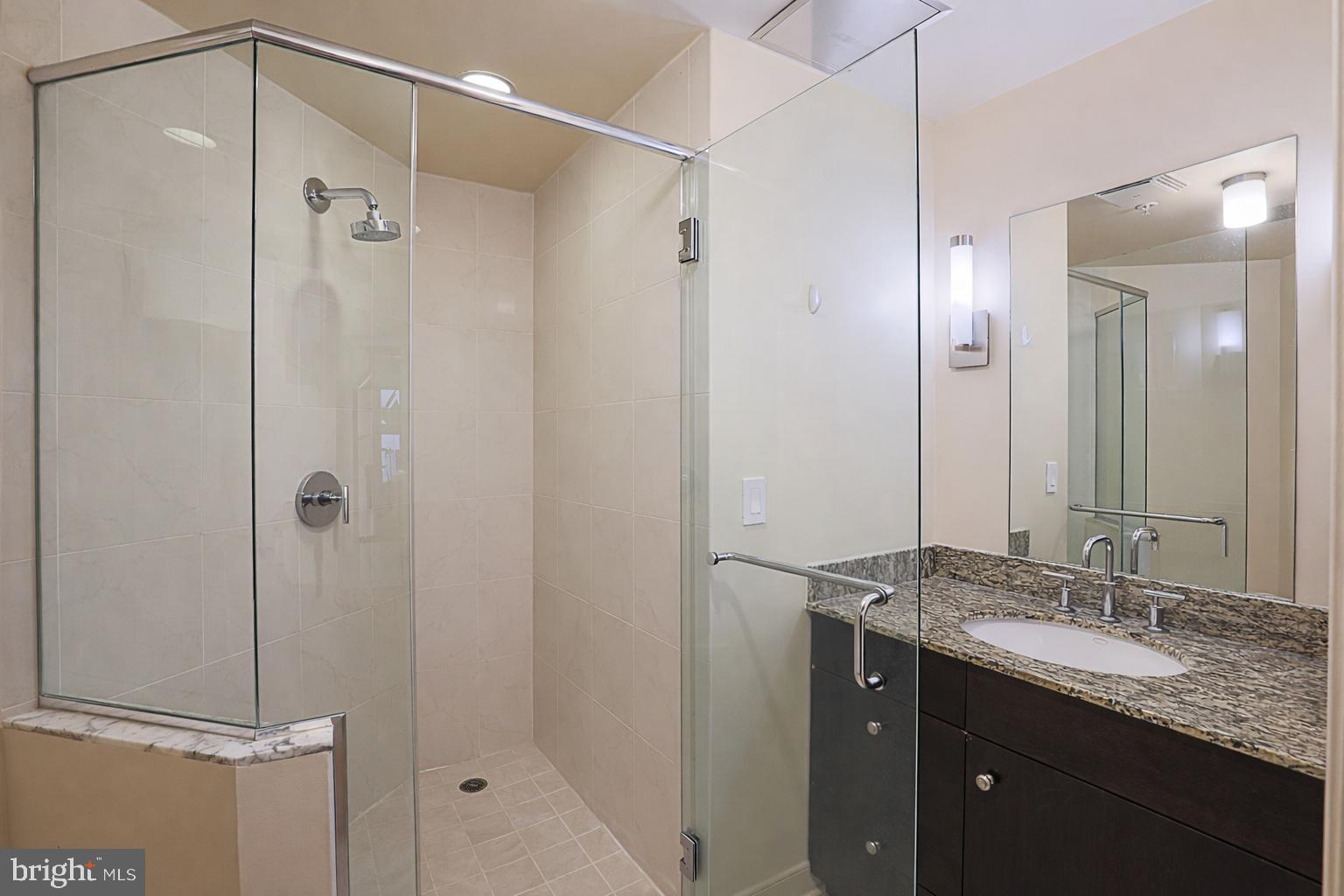 675 President Street, Unit 2607 Baltimore, MD 21202 - Photo 11 of 42