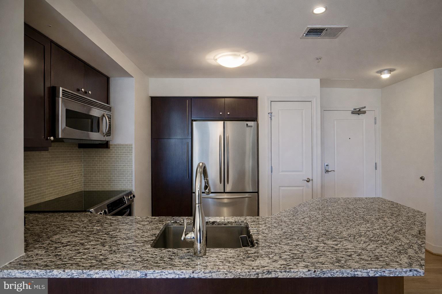 675 President Street, Unit 2607 Baltimore, MD 21202 - Photo 5 of 42