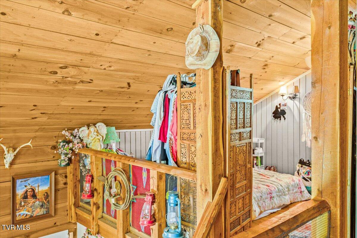 415 Stone Mountain Road Bulls Gap, TN 37711 - Photo 19 of 39 24-128A4685