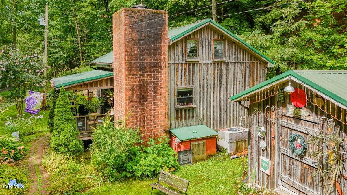 415 Stone Mountain Road Bulls Gap, TN 37711 - Photo 3 of 39 03-DJI_20250812121138_0068_D