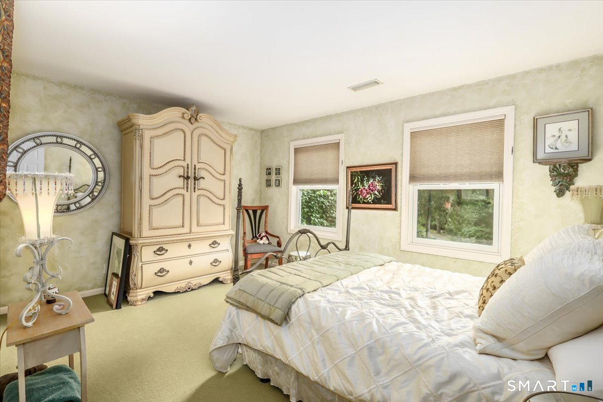 490 Cutler's Farm Road Monroe, CT 06468 - Photo 32 of 38 w-w carpeting