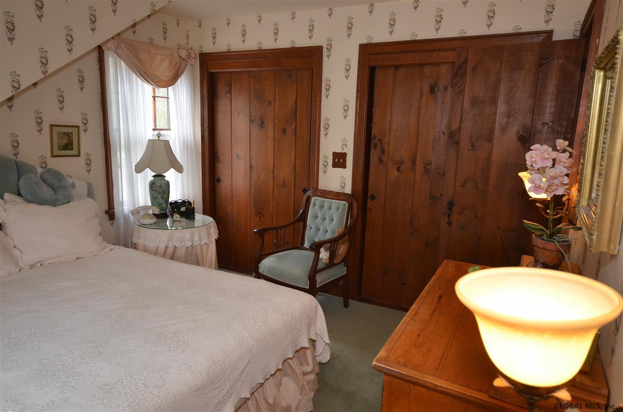 24 Stonegate Road Ballston Lake, NY 12019 - Photo 18 of 25 Photo 18