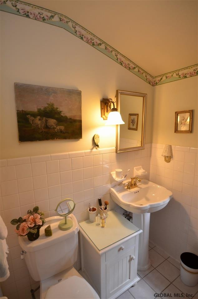 24 Stonegate Road Ballston Lake, NY 12019 - Photo 19 of 25 Photo 19
