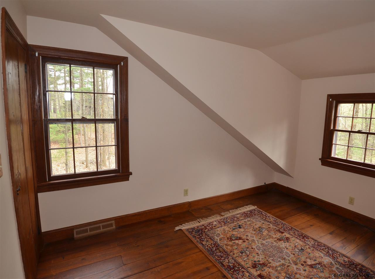 24 Stonegate Road Ballston Lake, NY 12019 - Photo 20 of 25 Photo 20