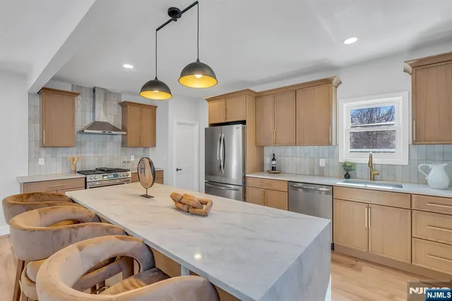 $900,000 | 12 Enfield Avenue, Montclair, NJ 07042