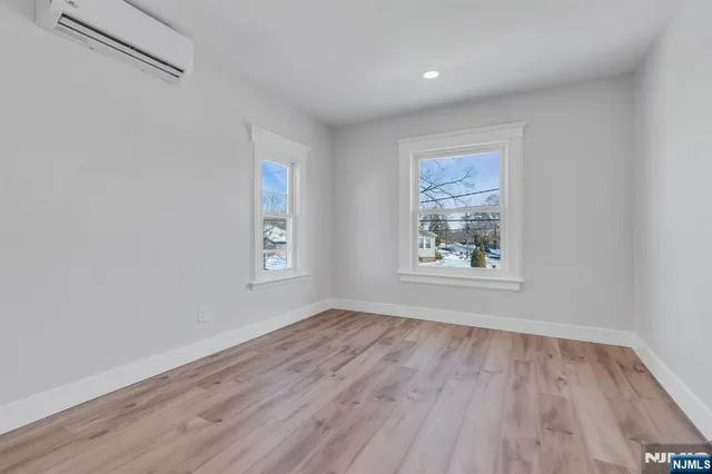 $900,000 | 12 Enfield Avenue, Montclair, NJ 07042