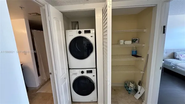 $3,100 | 210 174th Street, Unit 608, Sunny Isles Beach, FL 33160