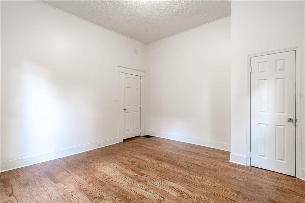 680 Grady Place Southwest Atlanta, GA 30310 - Photo 25 of 54 a view of an empty room