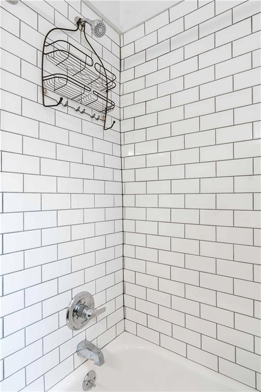 680 Grady Place Southwest Atlanta, GA 30310 - Photo 28 of 54 a bathroom with a shower