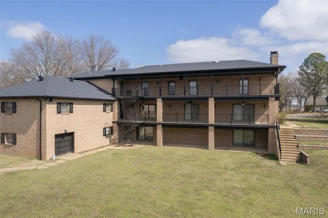 $750,000 | 305 Ridge Drive, Sikeston, MO 63801