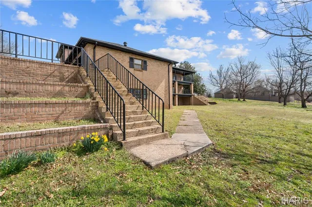 $750,000 | 305 Ridge Drive, Sikeston, MO 63801