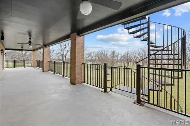 $750,000 | 305 Ridge Drive, Sikeston, MO 63801