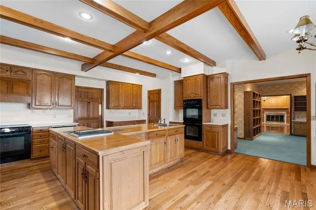 $750,000 | 305 Ridge Drive, Sikeston, MO 63801