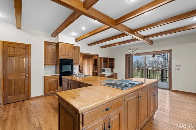 $750,000 | 305 Ridge Drive, Sikeston, MO 63801