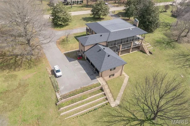 $750,000 | 305 Ridge Drive, Sikeston, MO 63801