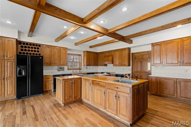 $750,000 | 305 Ridge Drive, Sikeston, MO 63801