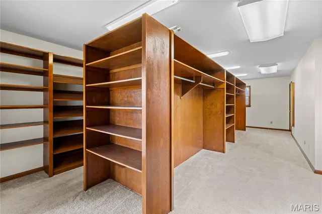 $750,000 | 305 Ridge Drive, Sikeston, MO 63801