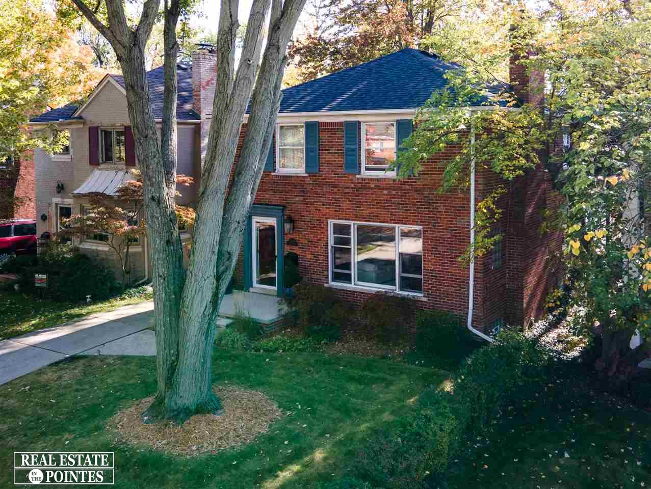 1739 Littlestone Road Grosse Pointe Woods, MI 48236 - Photo 4 of 22