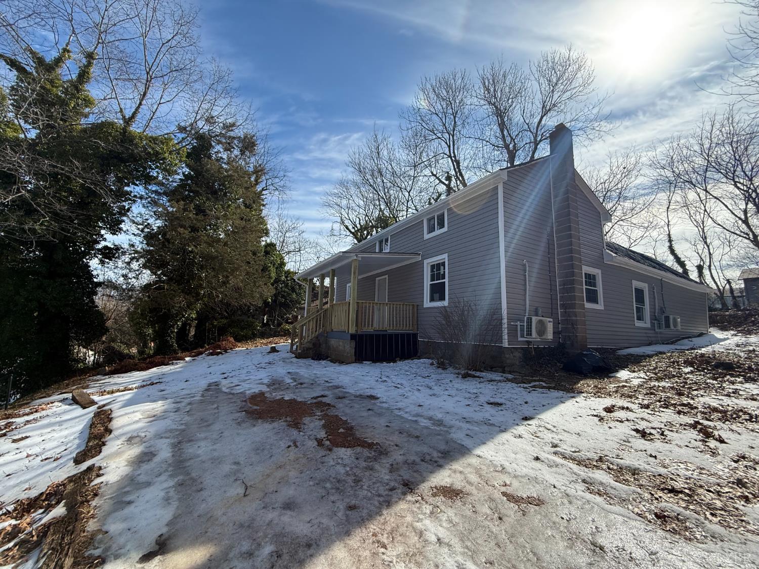 3 Watts St Extension Gretna, VA 24557 - Photo 2 of 29