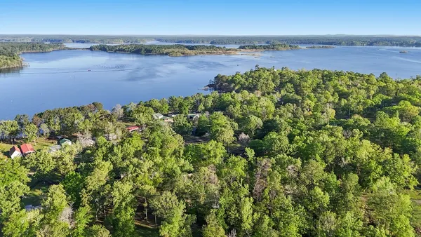 $425,000 | 245 Shadow Drive, Hemphill, TX 75948