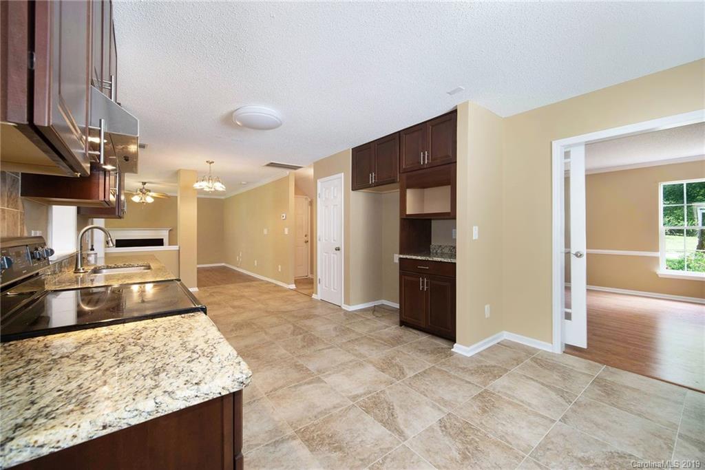 1634 Summit Ridge Lane Kannapolis, NC 28083 - Photo 6 of 35 Gallery Image 6