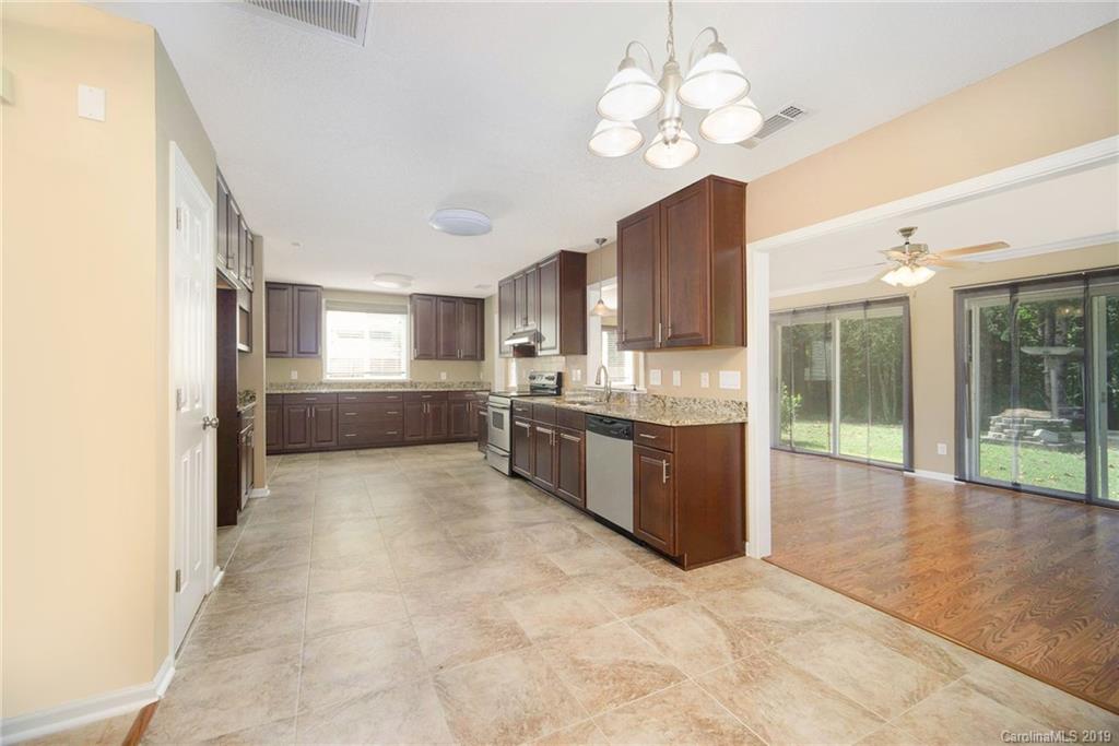 1634 Summit Ridge Lane Kannapolis, NC 28083 - Photo 7 of 35 Gallery Image 7