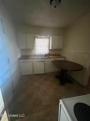 $22,000 | 979 Winn Street, Jackson, MS 39204