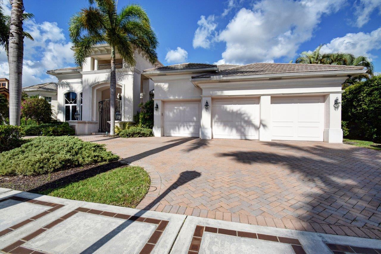 19667 Oakbrook Circle Boca Raton, FL 33434 - Photo 5 of 82 Front