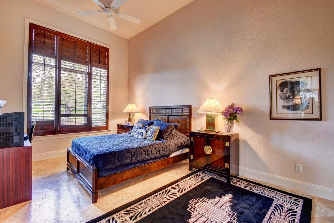 19667 Oakbrook Circle Boca Raton, FL 33434 - Photo 59 of 82 Guest Suite 2