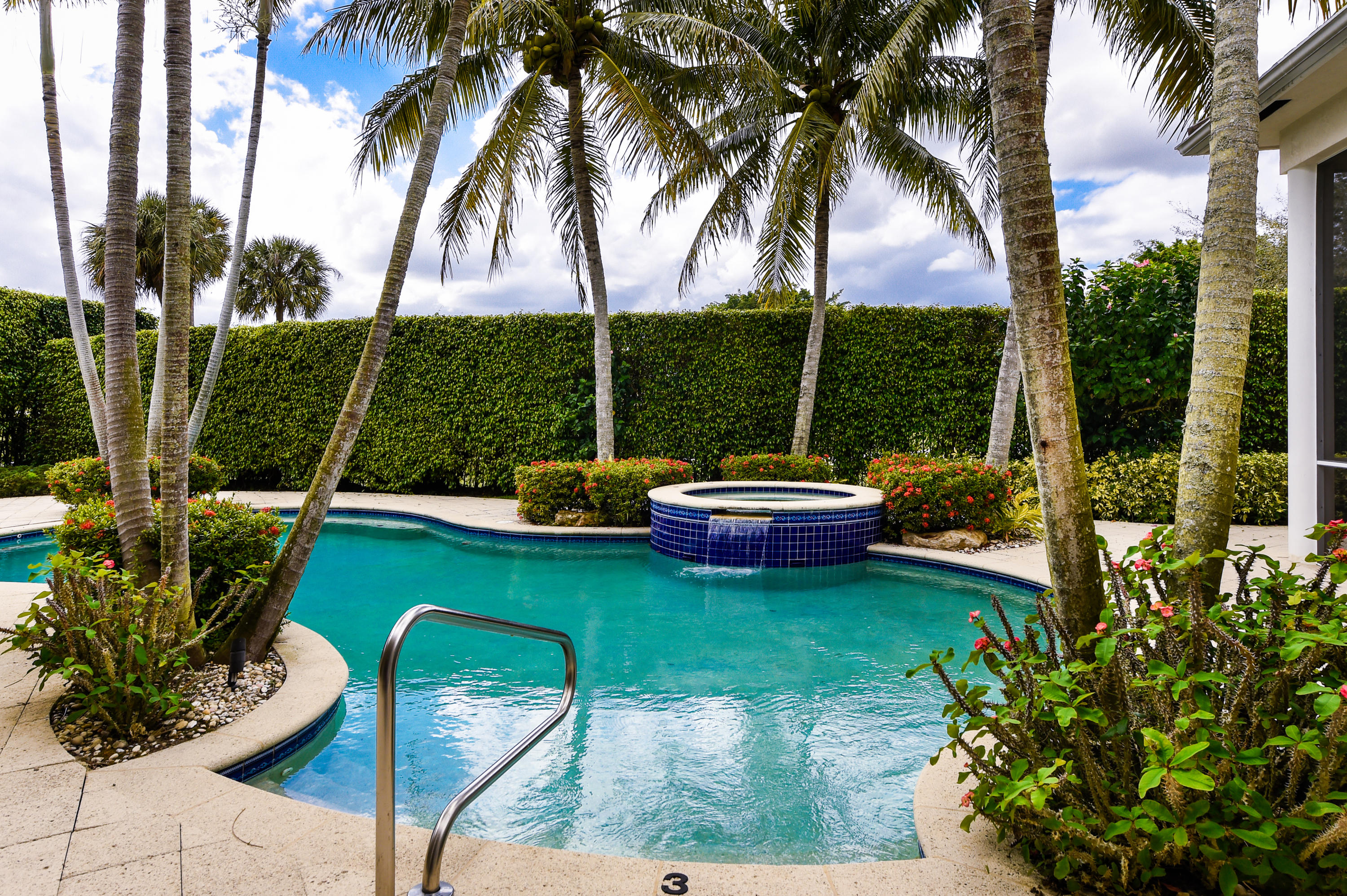 19667 Oakbrook Circle Boca Raton, FL 33434 - Photo 65 of 82 Backyard