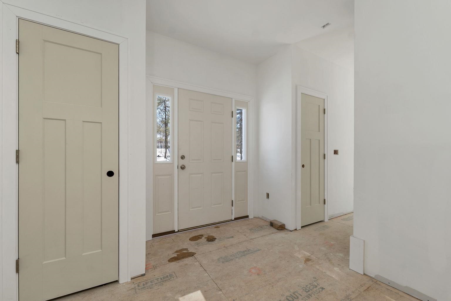 8 Wiley Hill Road Londonderry, NH 03053 - Photo 12 of 60