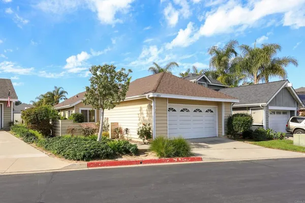 front view of house with a yard