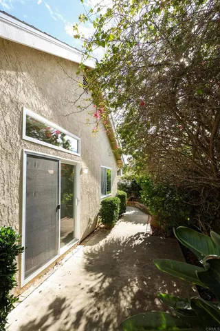 $1,220,000 | 6871 Seaspray Lane, Carlsbad, CA 92011