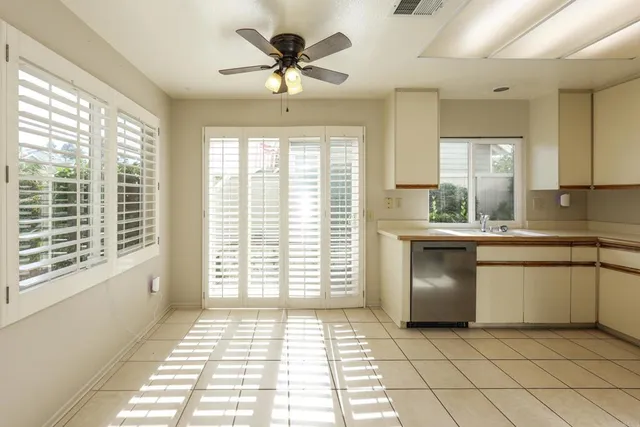 $1,220,000 | 6871 Seaspray Lane, Carlsbad, CA 92011