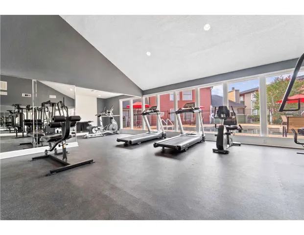 $999 | 2431 Farm To Market 1960 Road West, Unit 354, Houston, TX 77068