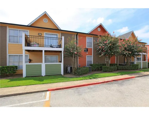 $999 | 2431 Farm To Market 1960 Road West, Unit 354, Houston, TX 77068