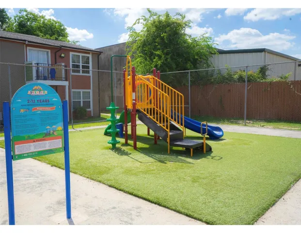 $999 | 2431 Farm To Market 1960 Road West, Unit 354, Houston, TX 77068