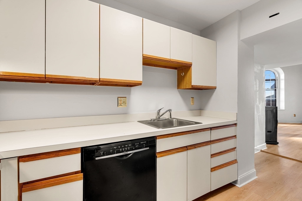 201 Thorndike Street, Unit 2312 Lowell, MA 01852 - Photo 7 of 33