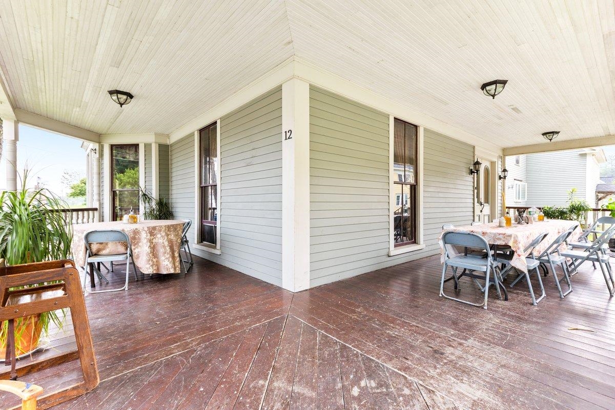 12 High Street Lancaster, NH 03584 - Photo 4 of 36