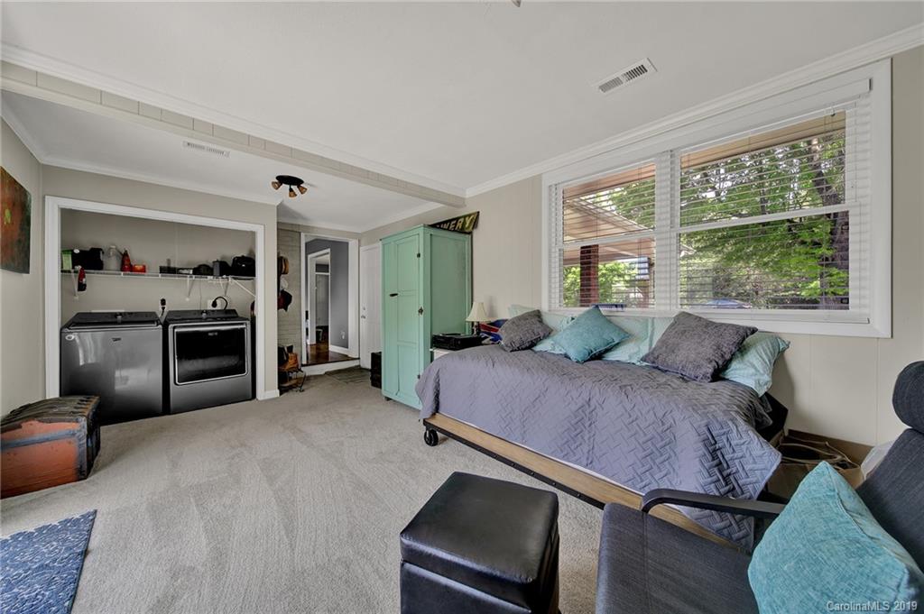 8448 Pence Road Charlotte, NC 28215 - Photo 14 of 32 Gallery Image 14