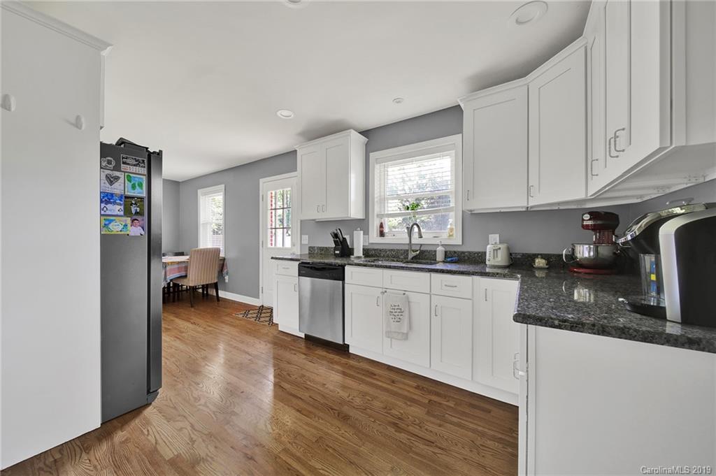8448 Pence Road Charlotte, NC 28215 - Photo 10 of 32 Gallery Image 10