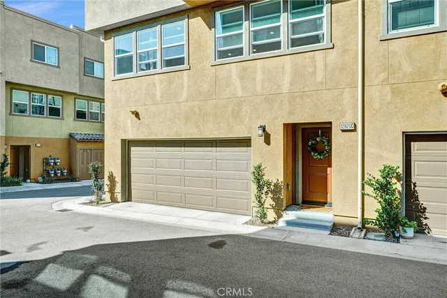 $614,900 | 12820 Watt Lane, Unit C, Sylmar, CA 91342