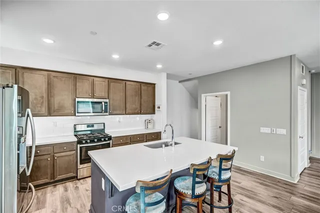 $614,900 | 12820 Watt Lane, Unit C, Sylmar, CA 91342