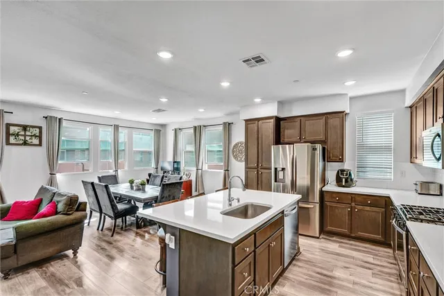 $614,900 | 12820 Watt Lane, Unit C, Sylmar, CA 91342