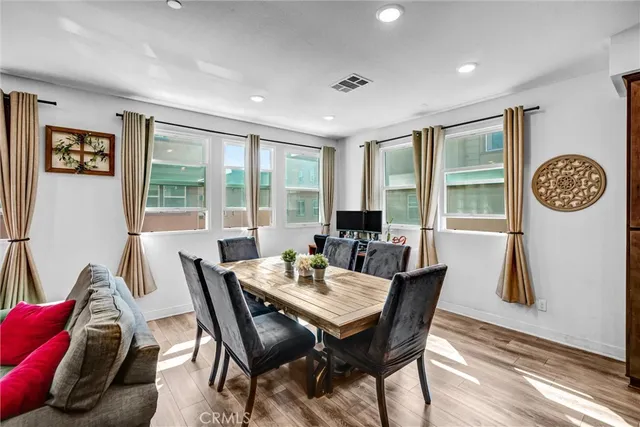 $614,900 | 12820 Watt Lane, Unit C, Sylmar, CA 91342